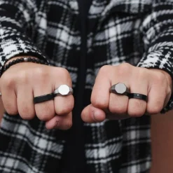 By Billgren Ring, svart – 5620