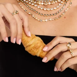 Caroline Svedbom Ana Ring, Black Golden Combo – Guld