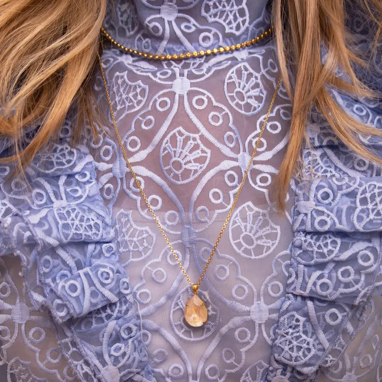 Caroline Svedbom Classic Drop Halsband/ Serene Delite (Guld)