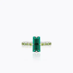 Caroline Svedbom Lucy Ring / Emerald + Peridot – Rhodium