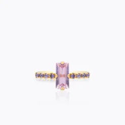 Caroline Svedbom Lucy Ring / Violet + Tanzanite – Guld