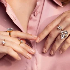 Caroline Svedbom Lydia Ring / Crystal (Guld)