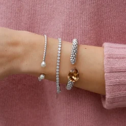 Caroline Svedbom Mini Twisted Armband/ Pearl (Rhodium)