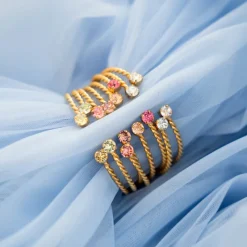 Caroline Svedbom Mini Twisted Armband/ Light Azore (Guld)