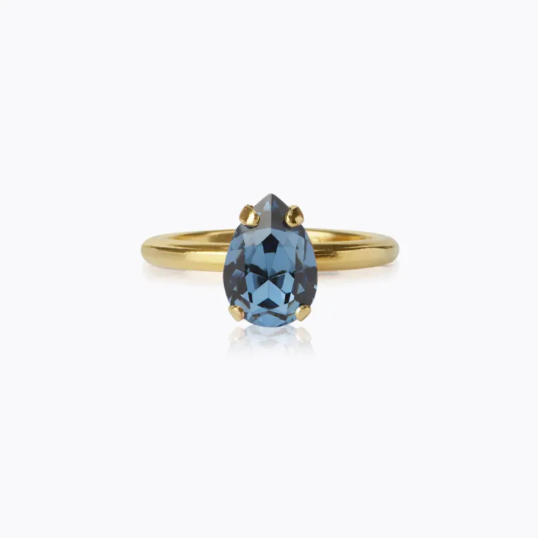 Caroline Svedbom Petite Drop Ring, Denim Blue – Guld
