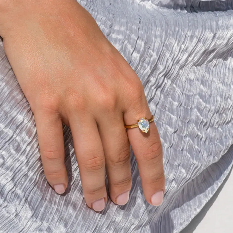 Caroline Svedbom Petite Drop Ring / Aurore Boreale (Guld)