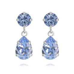Caroline Svedbom Örhängen Mini Drop Light Sapphire (Rhodium)