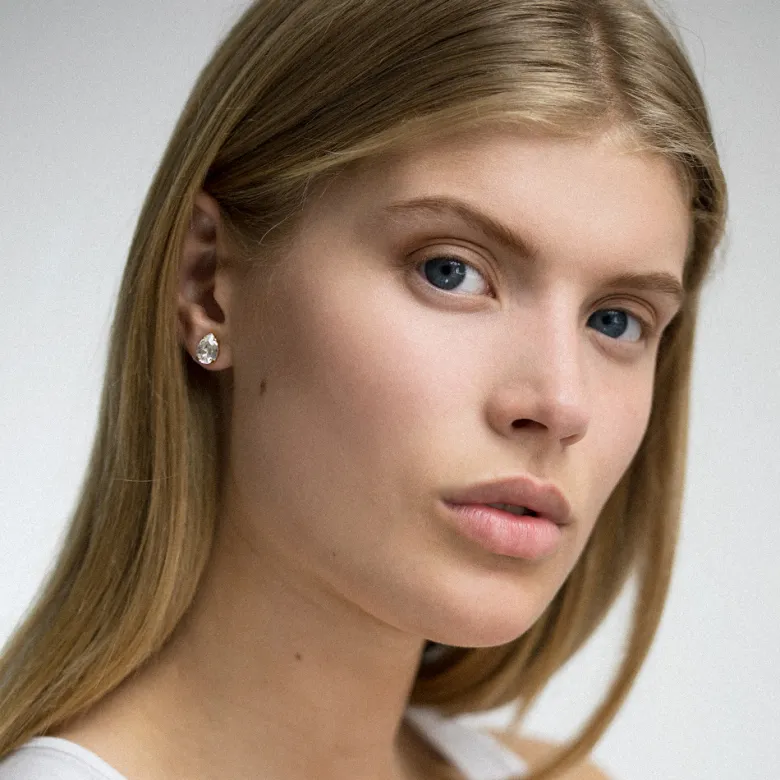 Caroline Svedbom Örhängen Petite Drop Stud Black Diamond (Rhodium)