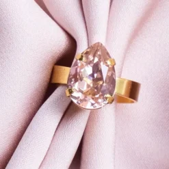 Caroline Svedbom Ring Mini Drop Vintage Rose (Rhodium)