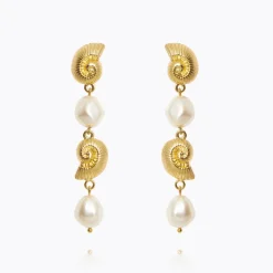 Caroline Svedbom Shell Pearl Örhängen / Pearl (Guld)