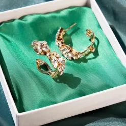 Caroline Svedbom Stella Örhängen / Crystal (Guld)