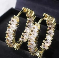 Celine Estelle Eleganta Guldörhängen med 18K förgyllning och CZ