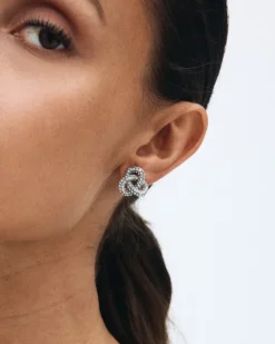 Edblad Infinity Knot Sparkle Studs L – Stål