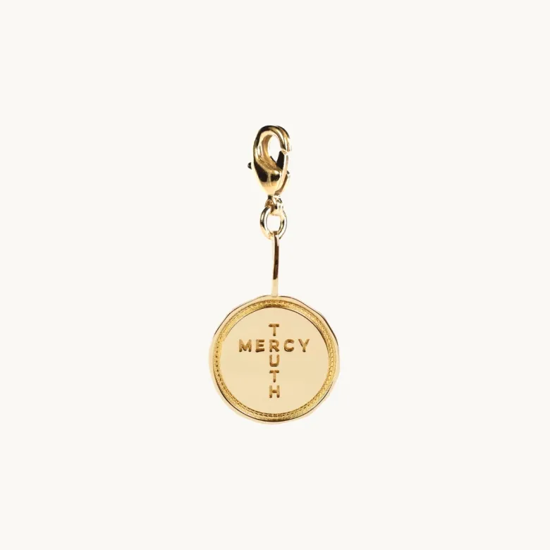 Emma Israelsson Cross Coin Charm Guld Charm014
