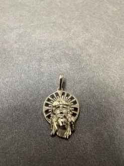 Jesus Hänge i 14K Guld JHG009