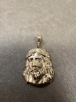 Jesus Hänge i 14K Guld JHG006