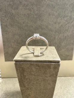 18K Guld – Solitär Ring – RBG049 ( Begagnad )