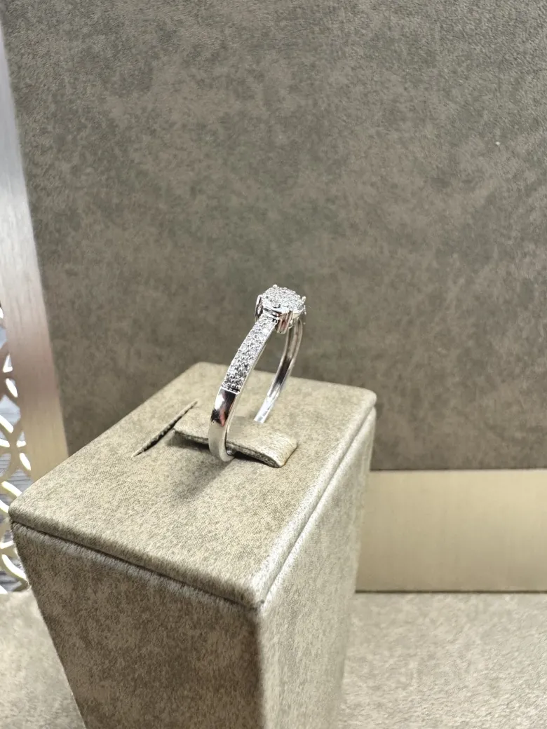 18K Guld – Solitär Ring – RBG049 ( Begagnad )
