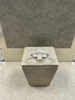 18K Vitguld Allians ring – RBG027 ( Begagnad )