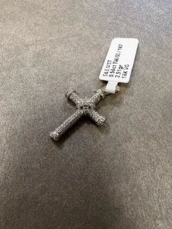 Kors i 18K Vitguld med 0,50ct TW/SI Diamanter – KVG004