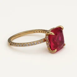 Lily and Rose Desiree ring – Garnet
