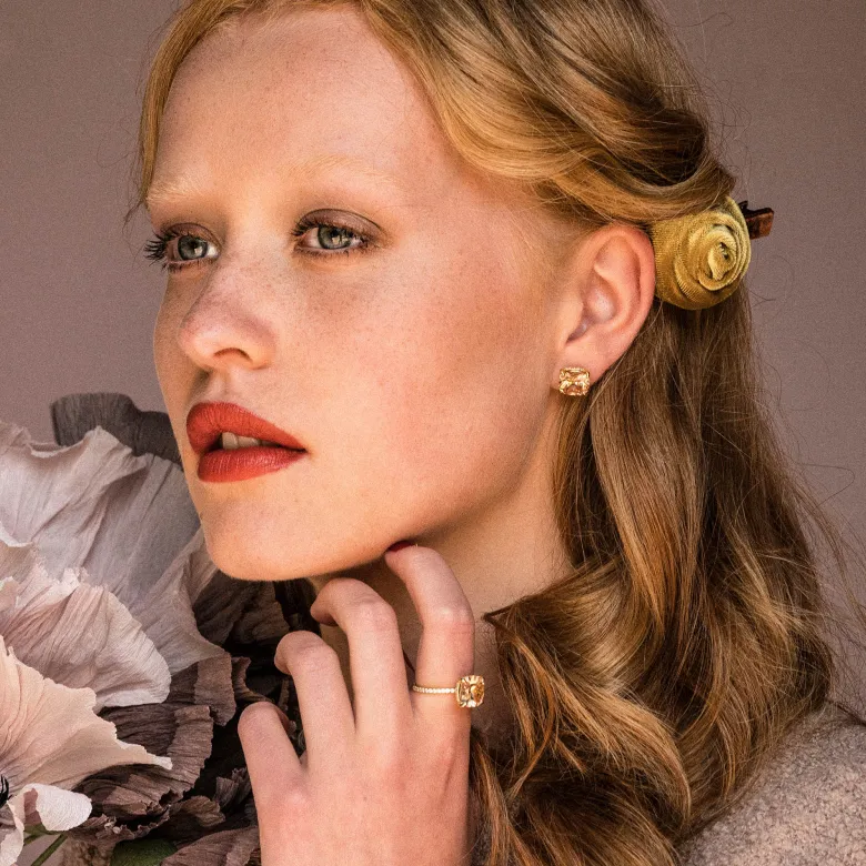 Lily and Rose Desiree studs Champagne – Guld