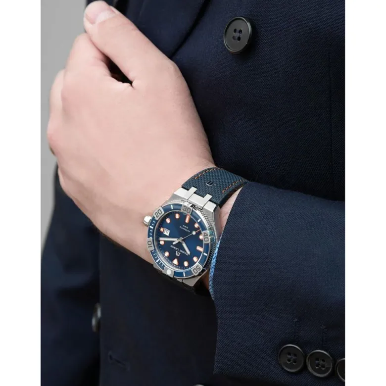 Maurice Lacroix Aikon Venturer 43mm Limited Edition AI6058-SS002-431-1