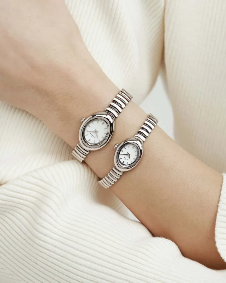 Mockberg Belle Oval Petite Klocka Silver MB1417