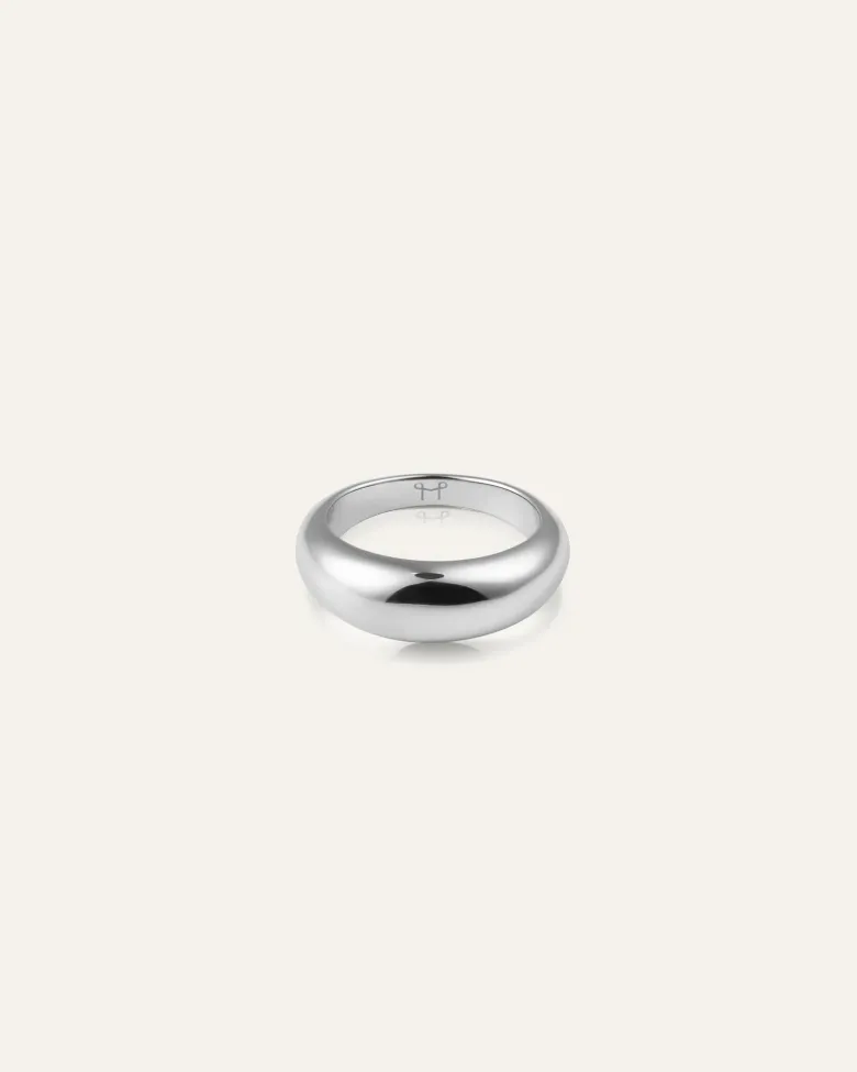 Mockberg Bold Silver Ring