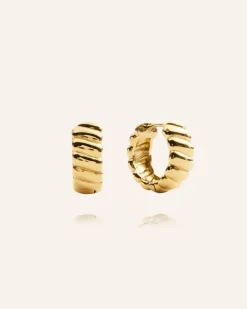Mockberg Curved Ribbed Örhängen Guld