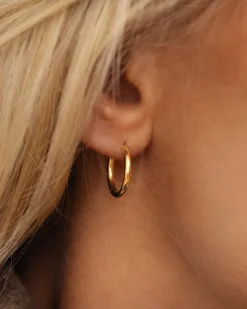 Mockberg Slim Medium Hoops Örhängen Guld