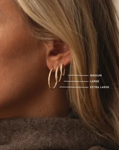 Mockberg Sparkle Medium Hoops Örhängen Guld
