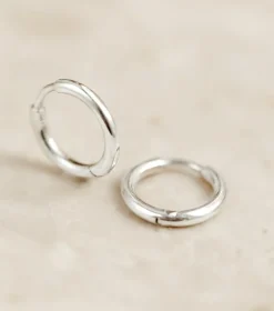 Syster P Beloved Fat Small Hoops Örhängen Silver