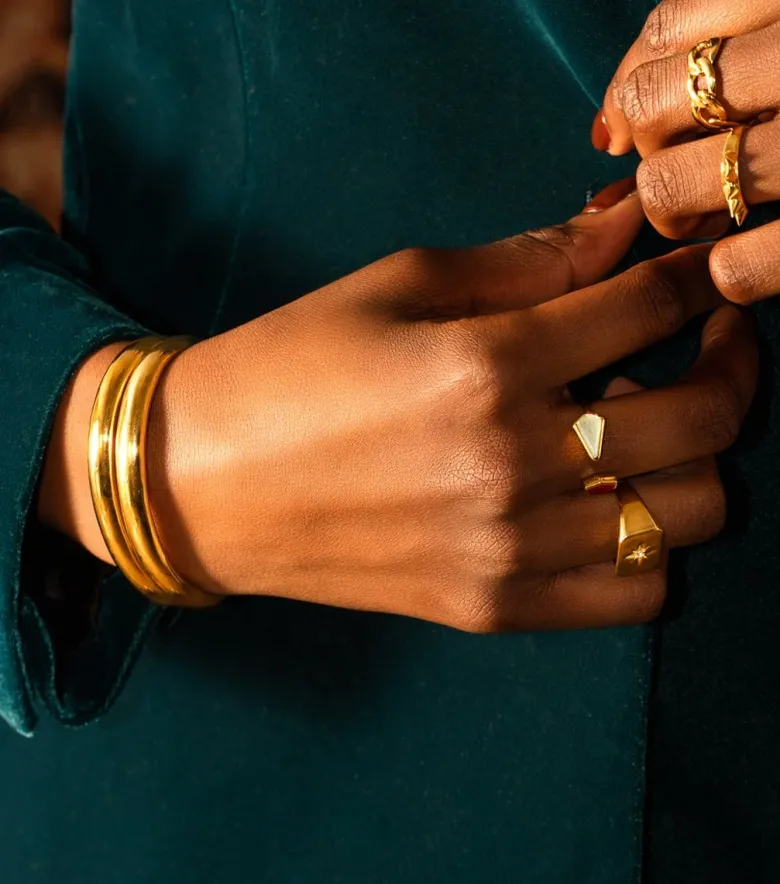 Syster P Bolded Bangle Armband Guld