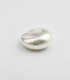 Syster P Bolded Big Ring Silver