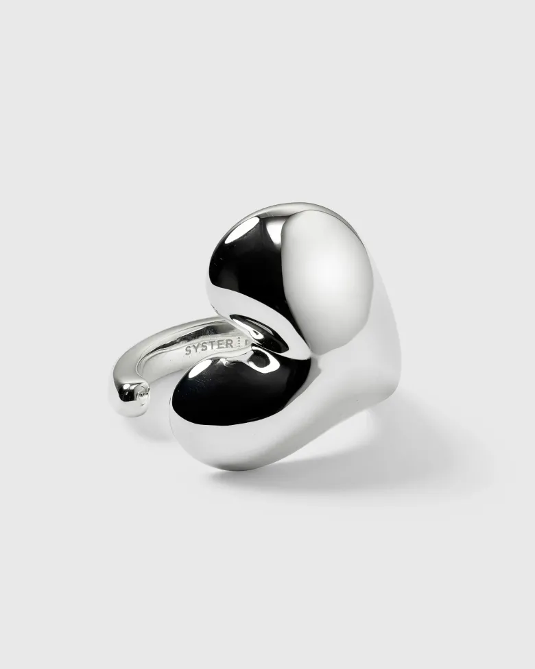 Syster P Bolded Heart Ring Silver
