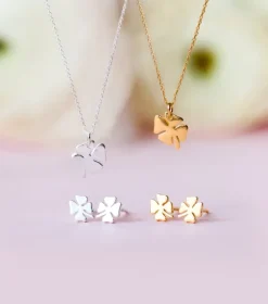 Syster P Bring Me Luck Örhängen Guld