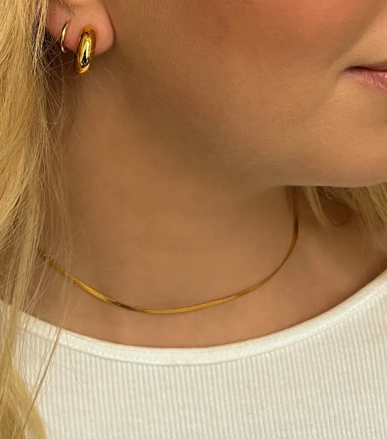 Syster P Herringbone Halsband Guld