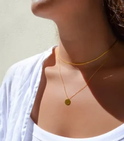 Syster P Minimalistica Hamrad Halsband Guld