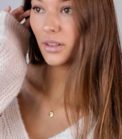 Syster P Minimalistica Hamrad Halsband Guld
