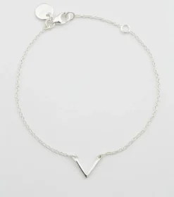 Syster P Strict Plain V Armband Silver (Mega kampanj)