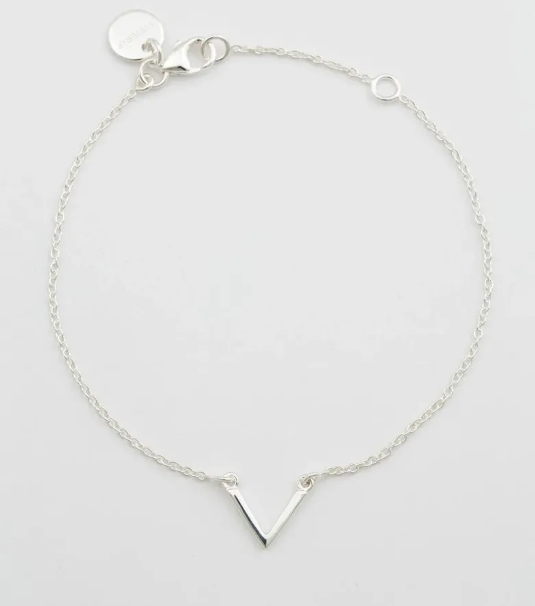 Syster P Strict Plain V Armband Silver (Mega kampanj)
