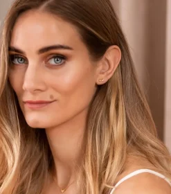 Syster P Theodora Örhängen Guld