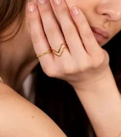 Syster P Tiny Arrow Ring Guld
