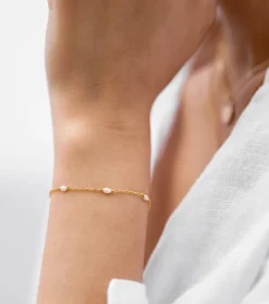 Syster P Treasure Multi Pearl Armband Guld