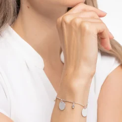 Thomas Sabo Armband med tre hängsmycke och vita stenar silver – A1962-051-21