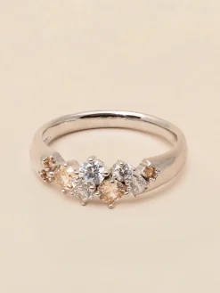 YLVA LI Meadow ring Champagne – Silver