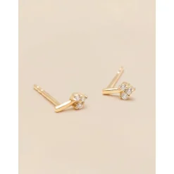 YLVA LI Petite Diamond Heart Örhängen – Gold 8731