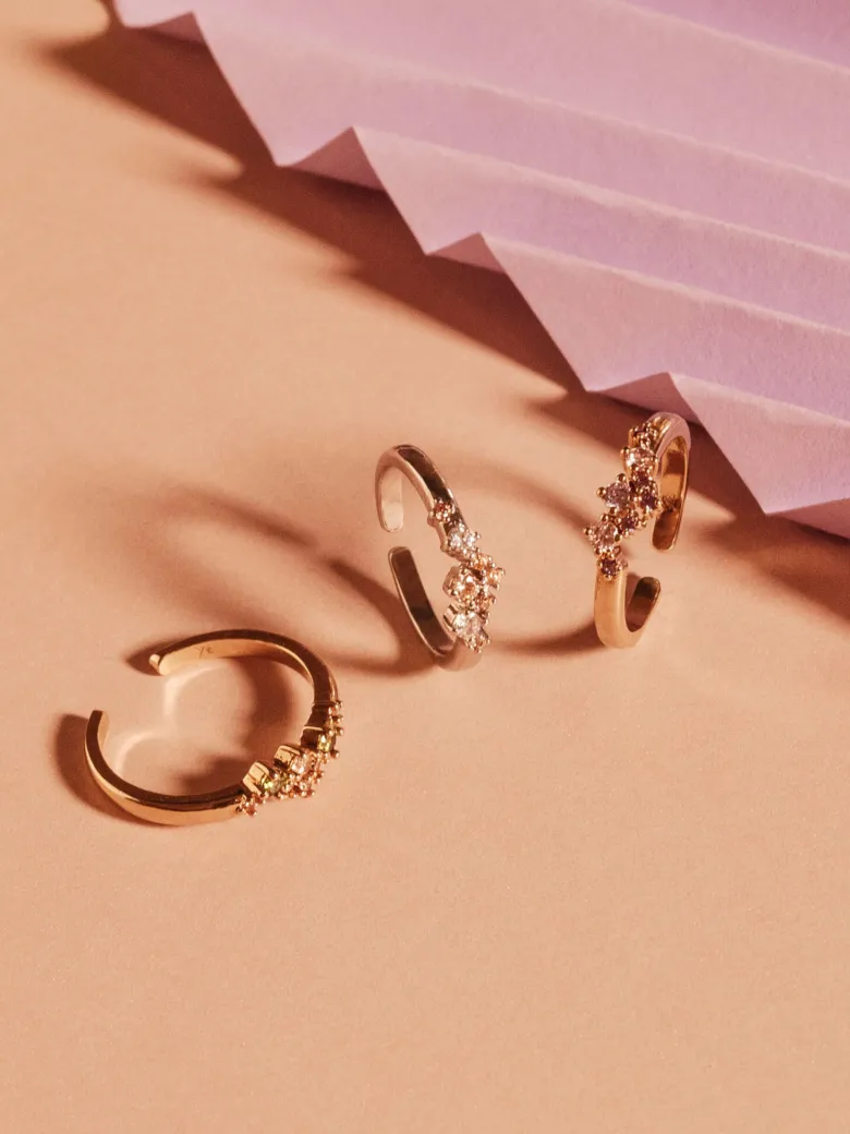 YLVA LI Petite Meadow Ring Peridot – Guld